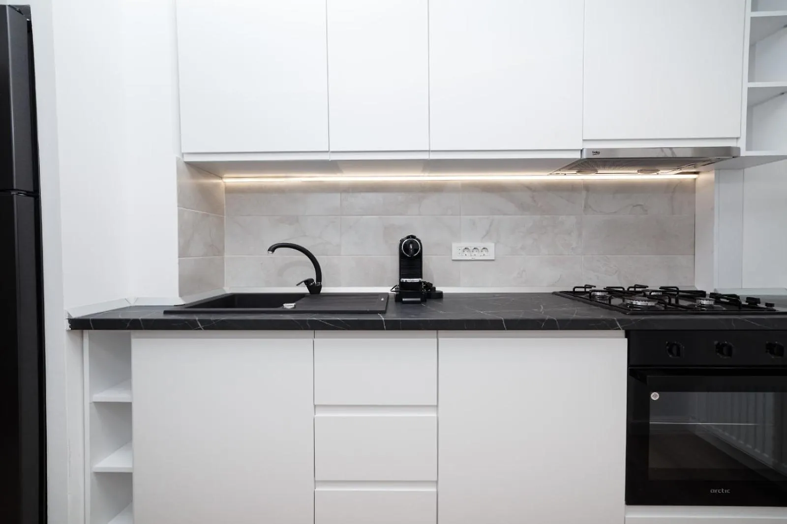 Modern Central Apartment - Subway Bucharest