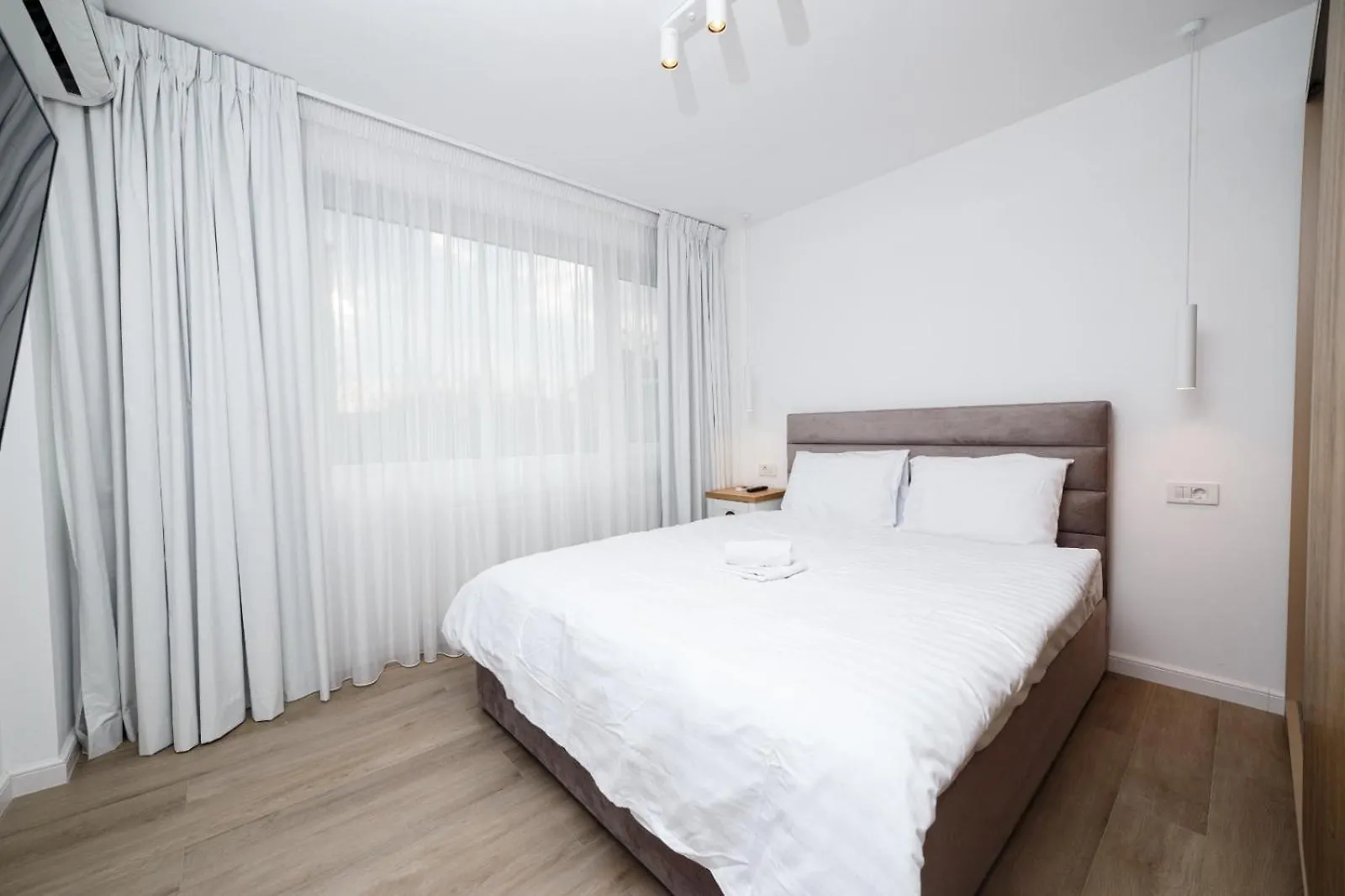 Modern Central Apartment - Subway Bucharest